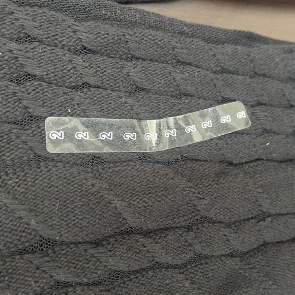 H&M Classic Black Crewneck Cable Knit Sweater Angora Cotton Blend - XS NWT - Picture 4 of 7